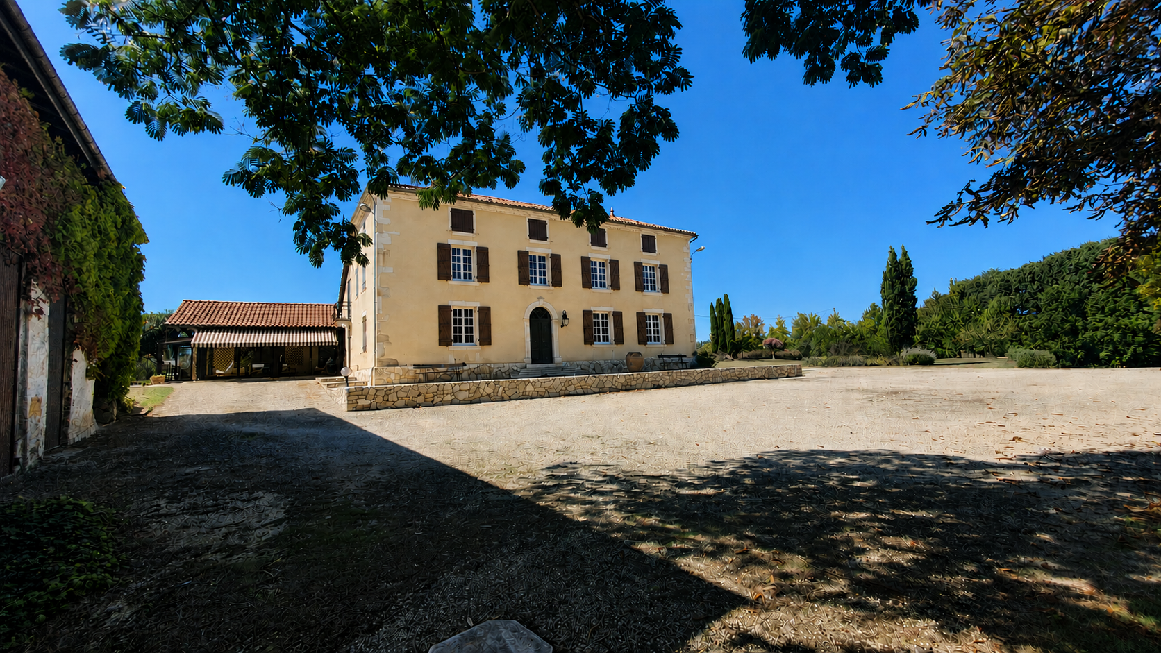 Immense maison à acheter à Lacrabe (40) avec SN AGENCE TACHO