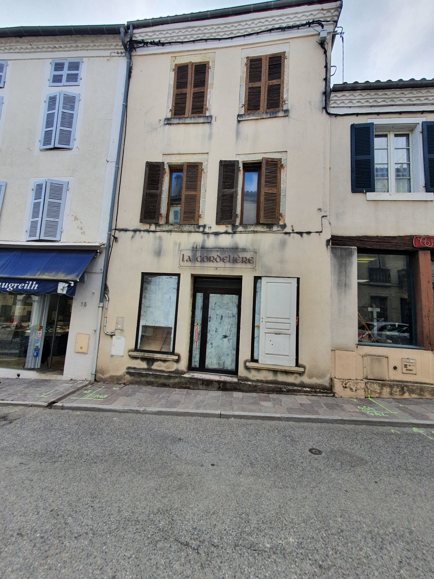 SAINT SEVER - MAISON DE VILLE A RENOVER